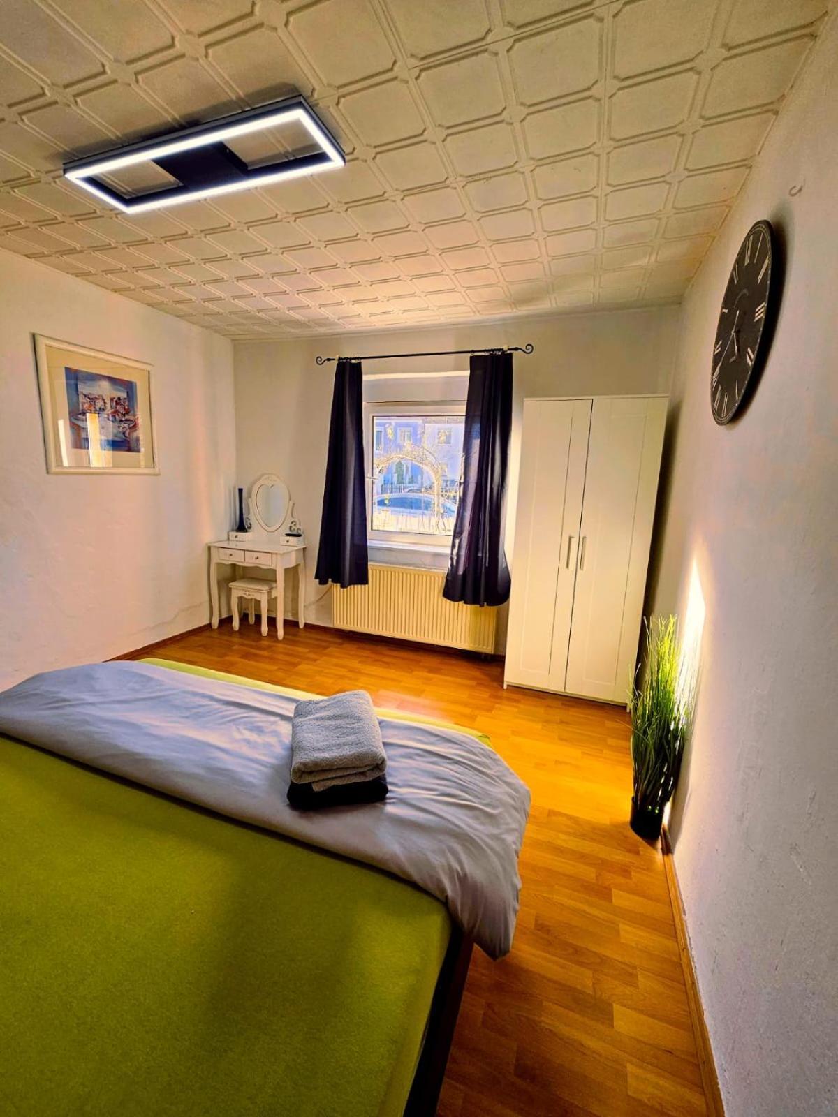 B&R Ferienhaus In Der Naehe Des Flughafens Nuremberg Bagian luar foto